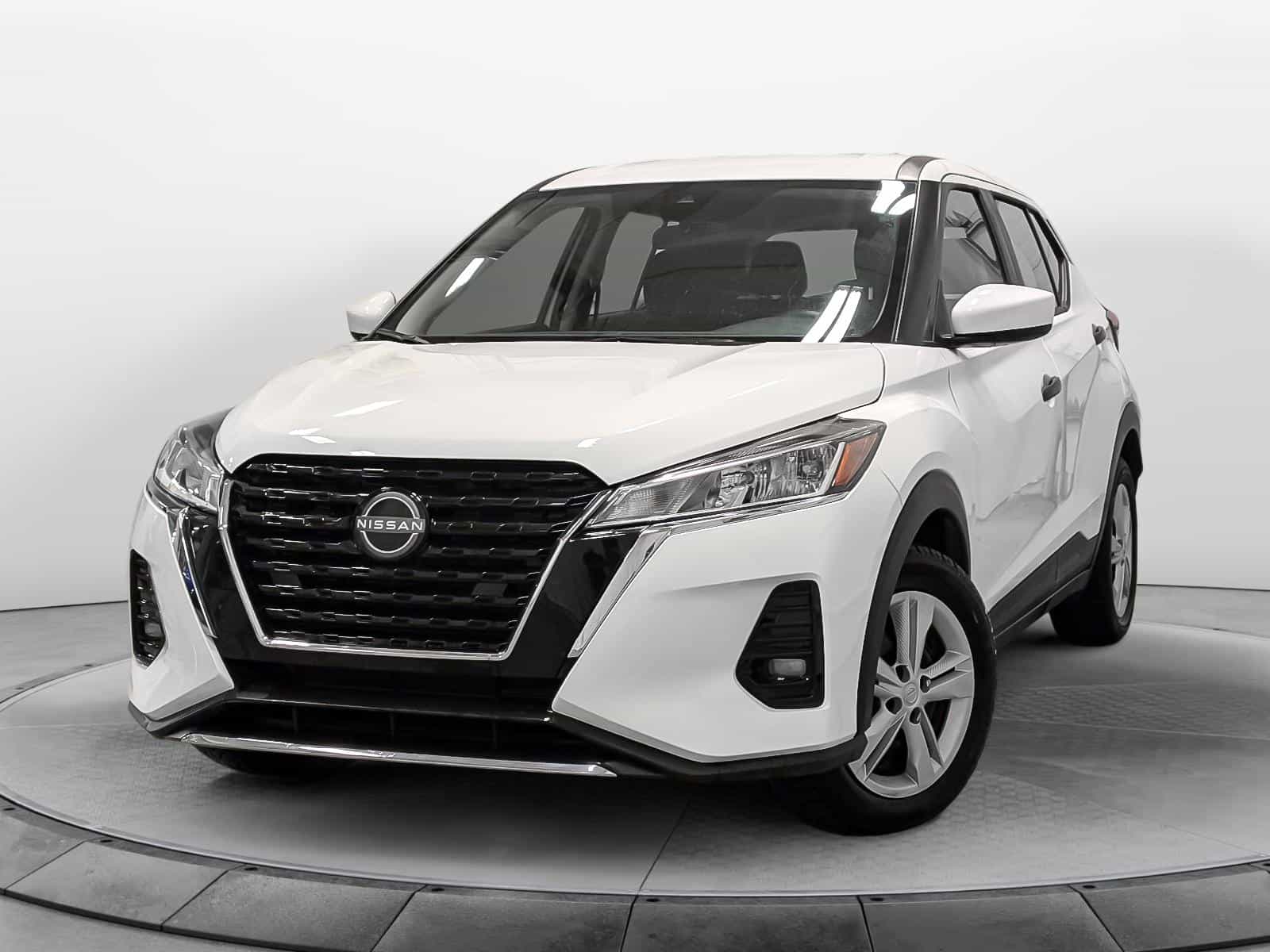 2024 Nissan Kicks S - Image 1