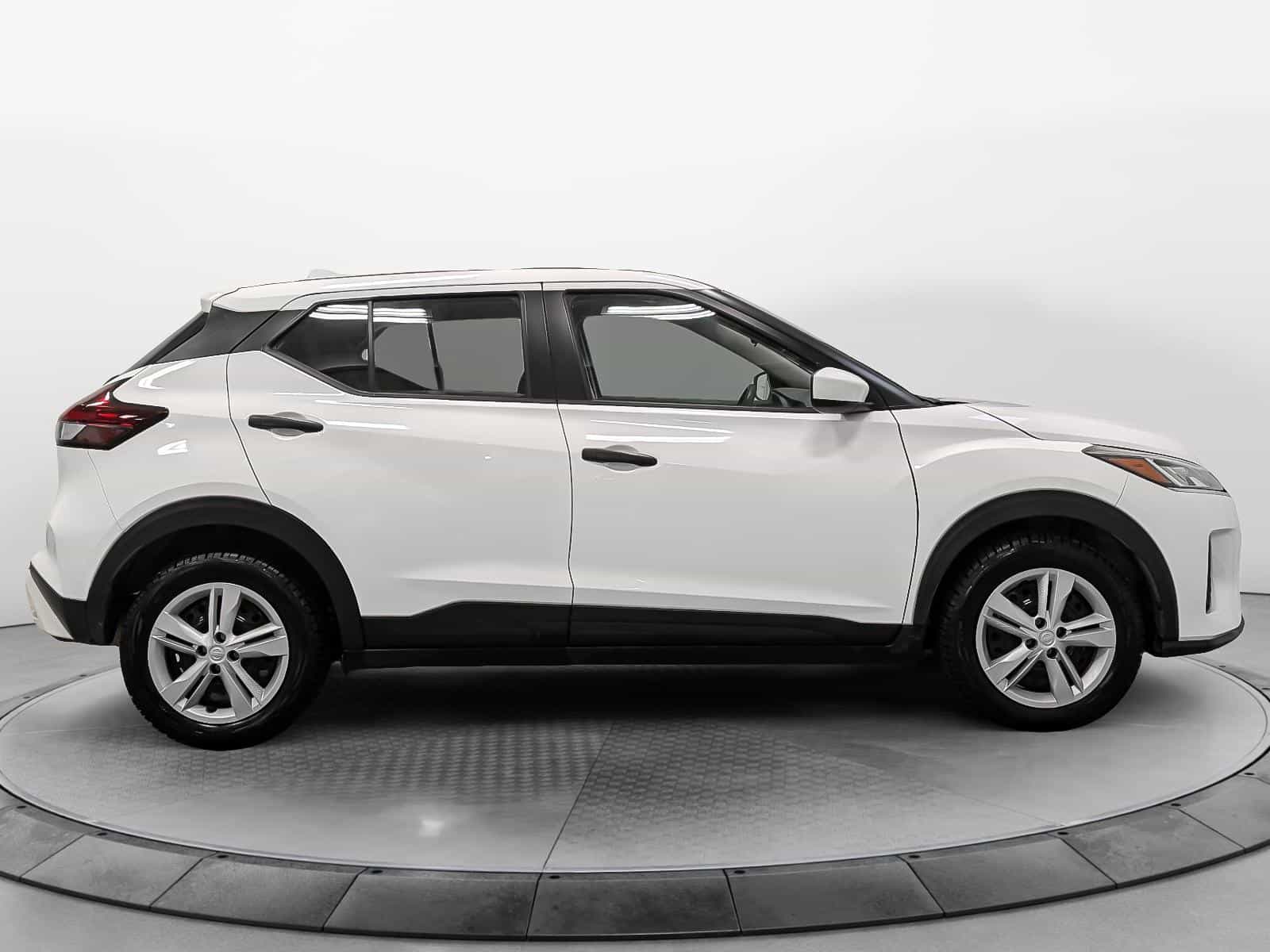 2024 Nissan Kicks S - Image 5