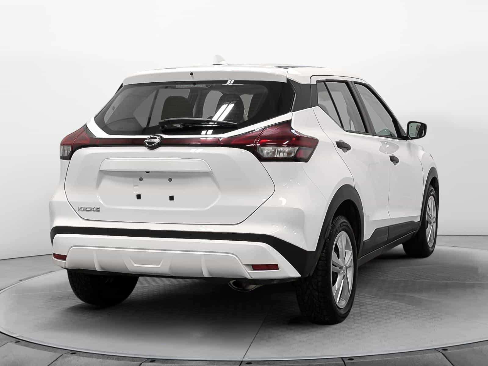 Image 4 Nissan Kicks S 2024