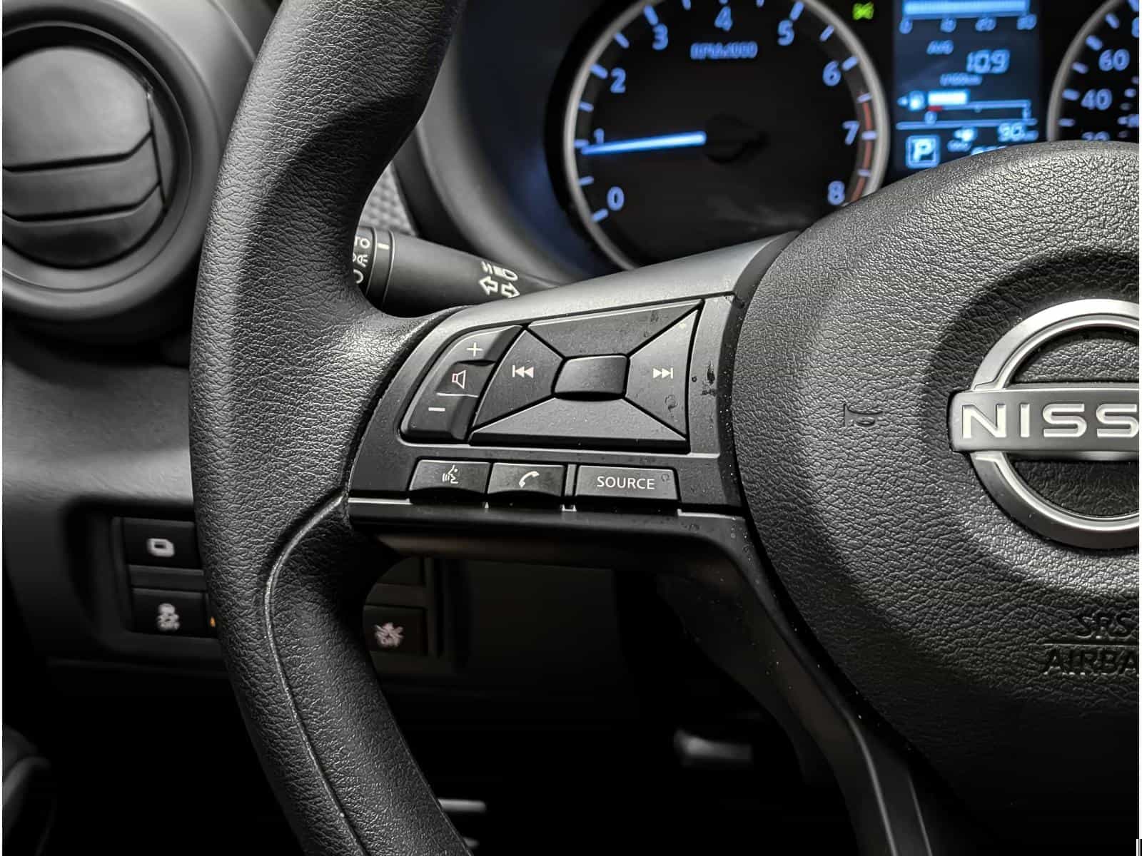 Image 14 Nissan Kicks S 2024