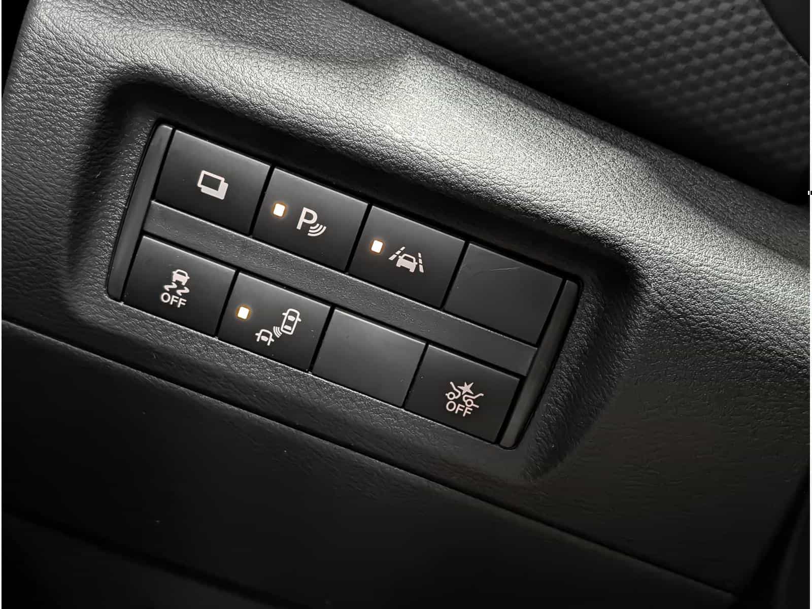 Image 16 Nissan Kicks S 2024