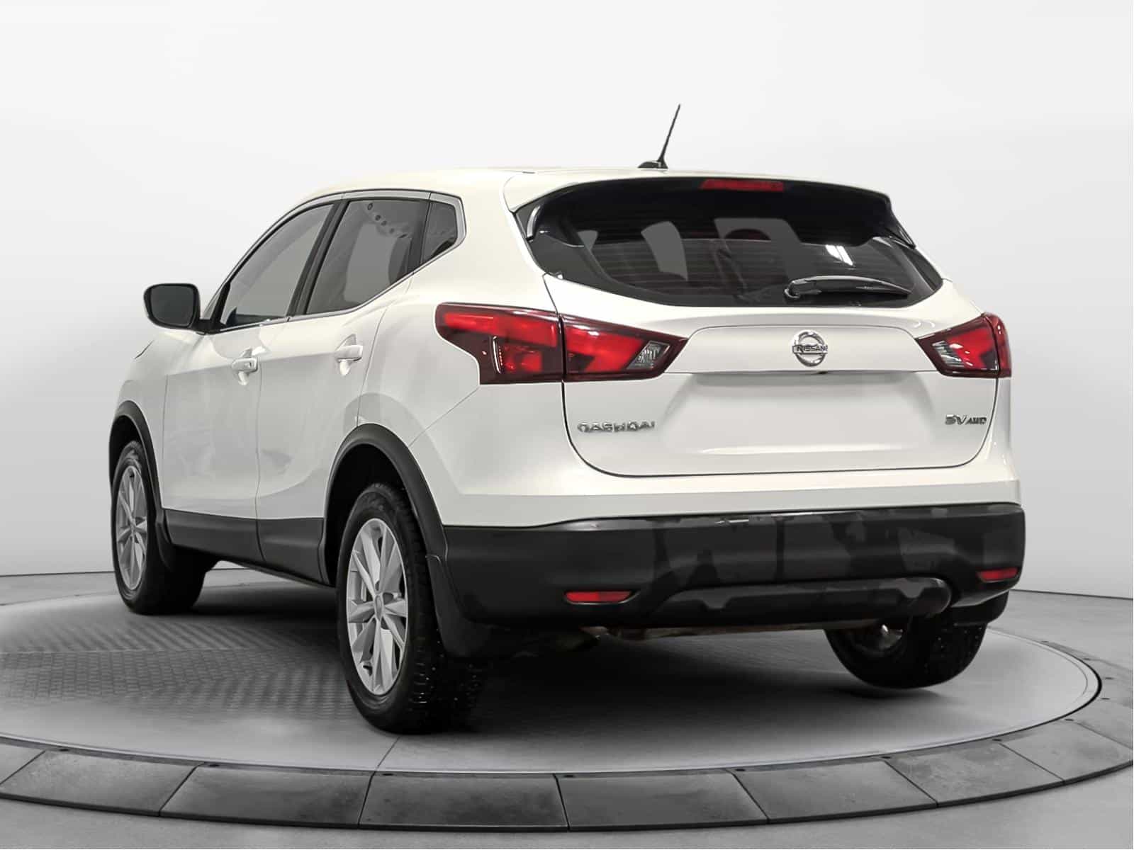 2018 Nissan Qashqai SV - Image 3