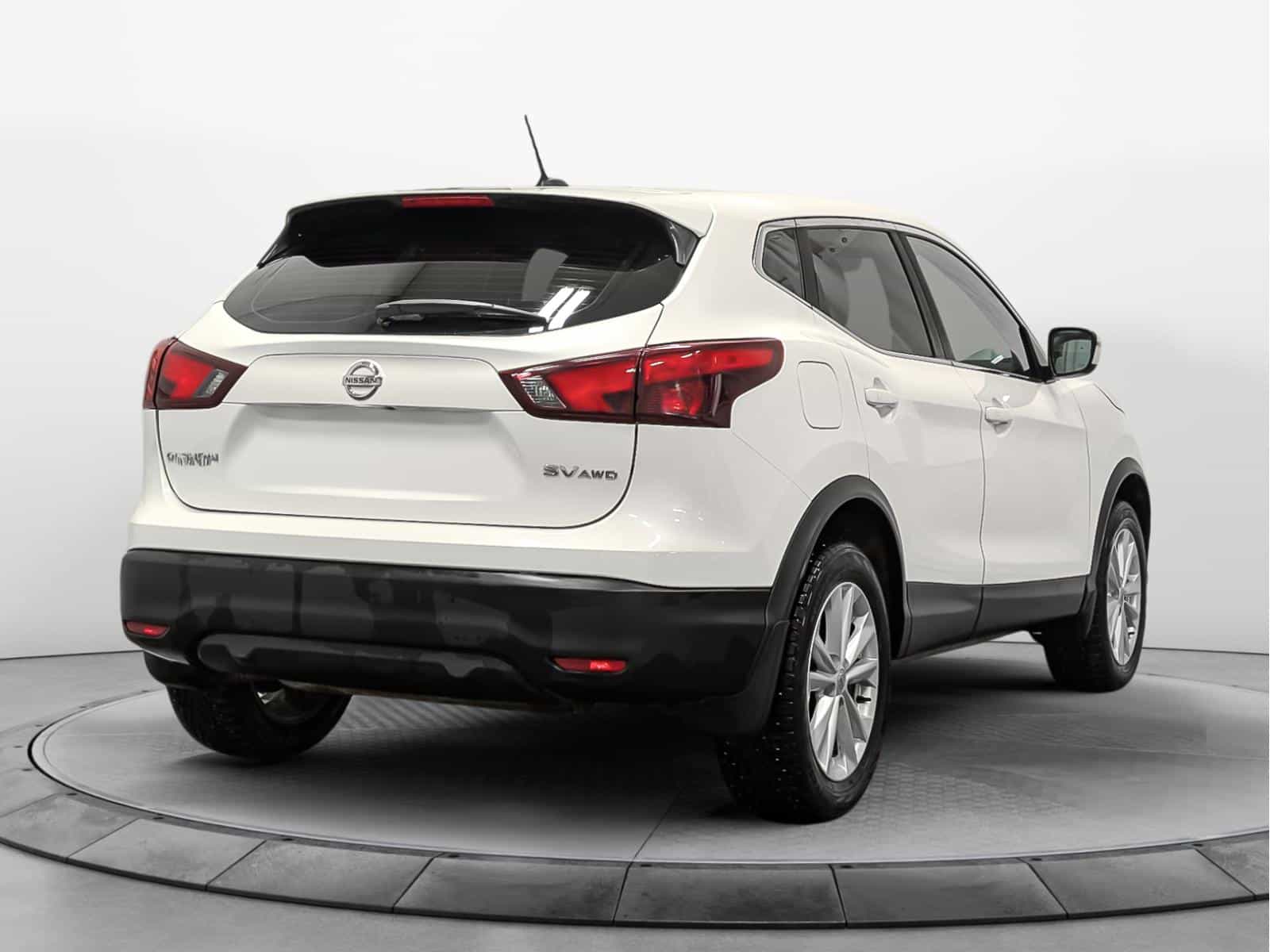 Image 4 Nissan Qashqai SV 2018