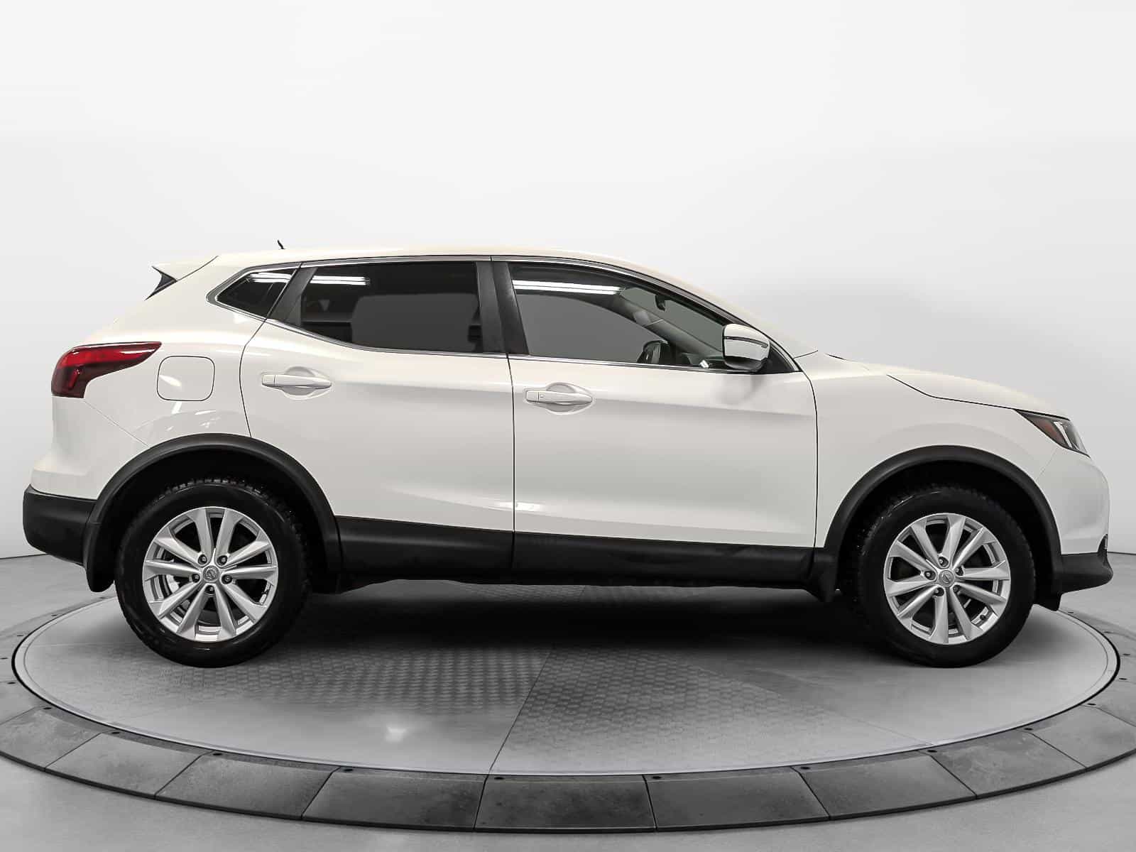 Image 5 Nissan Qashqai SV 2018