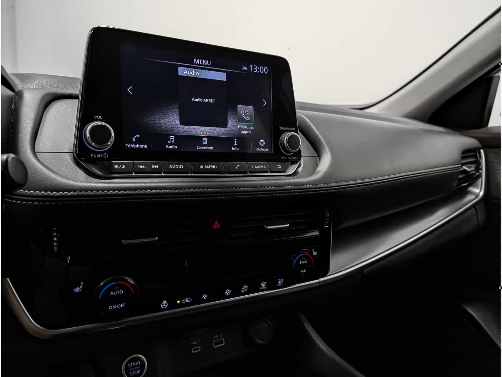 2022 Nissan Rogue SV - Image 11