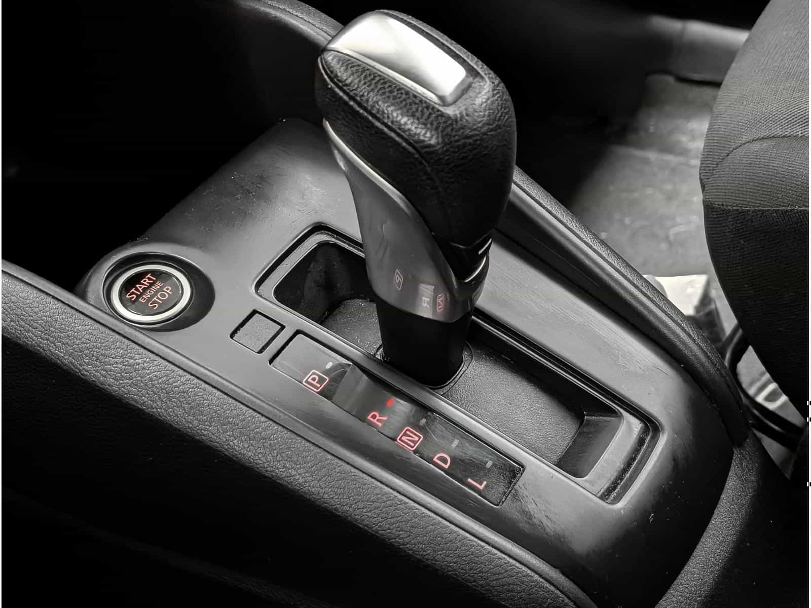 Image 13 Nissan Kicks S 2023