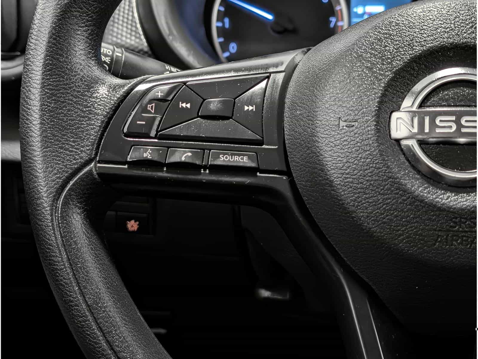 Image 15 Nissan Kicks S 2023