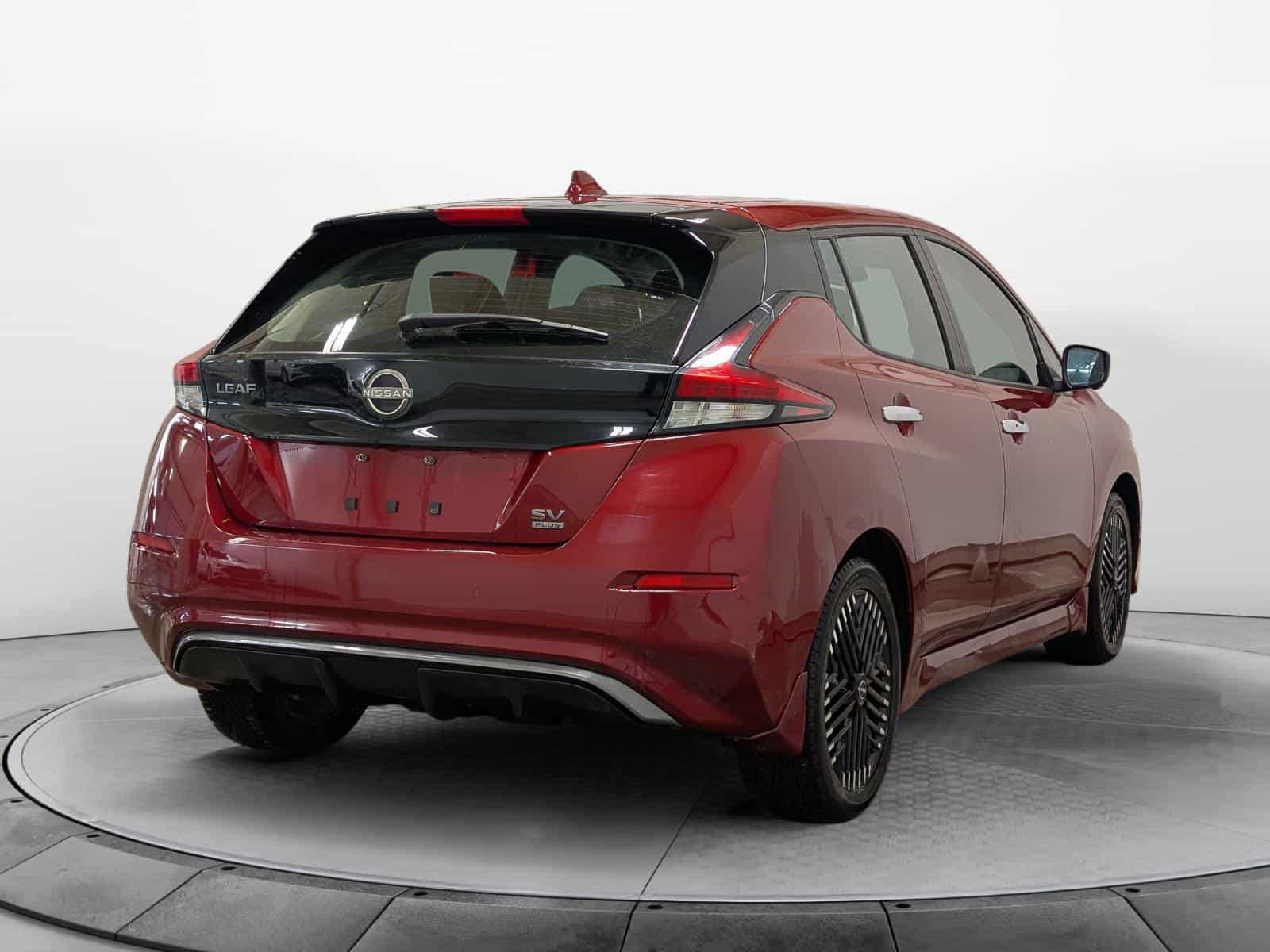 2023 Nissan Leaf SV Plus - Image 5