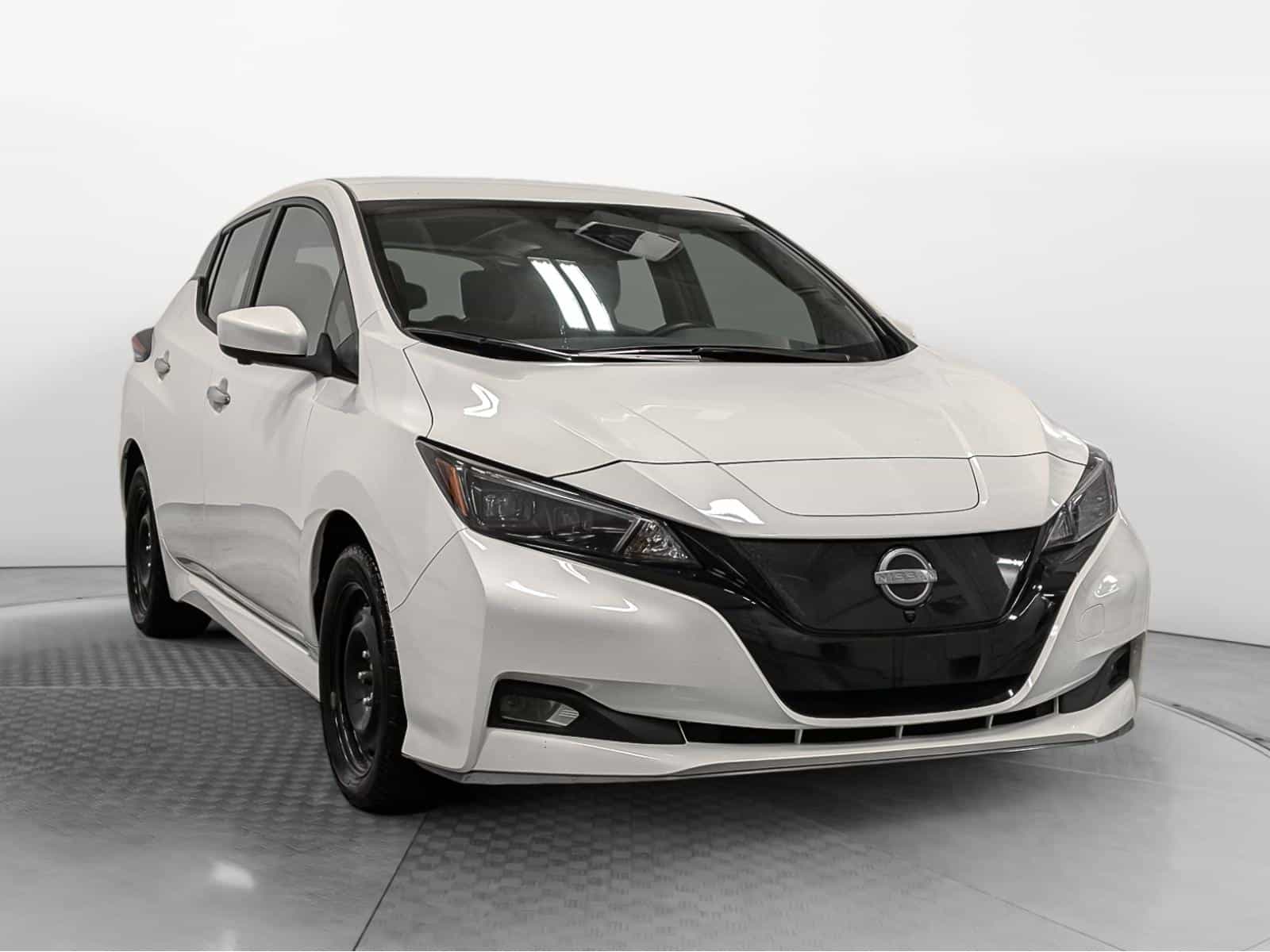 2024 Nissan Leaf SV Plus - Image 3