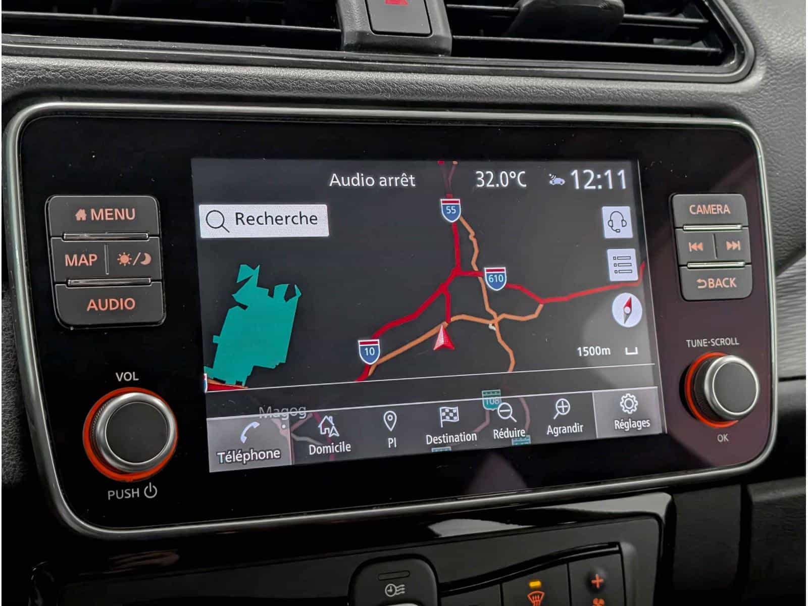 2024 Nissan Leaf SV Plus - Image 11