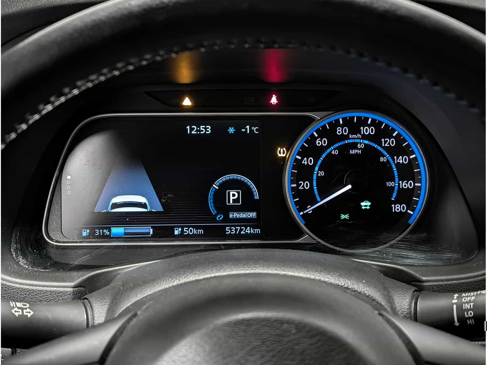 2023 Nissan Leaf SV - Image 18