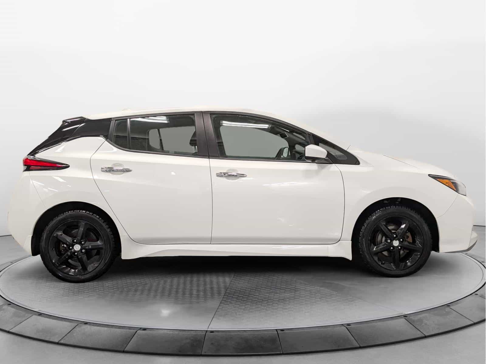 Image 5 Nissan Leaf SV Plus 2023