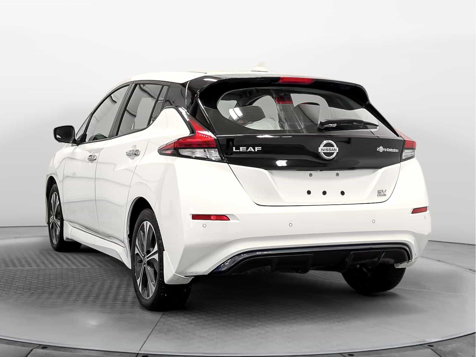 2022 Nissan Leaf Plus SV - Image 4
