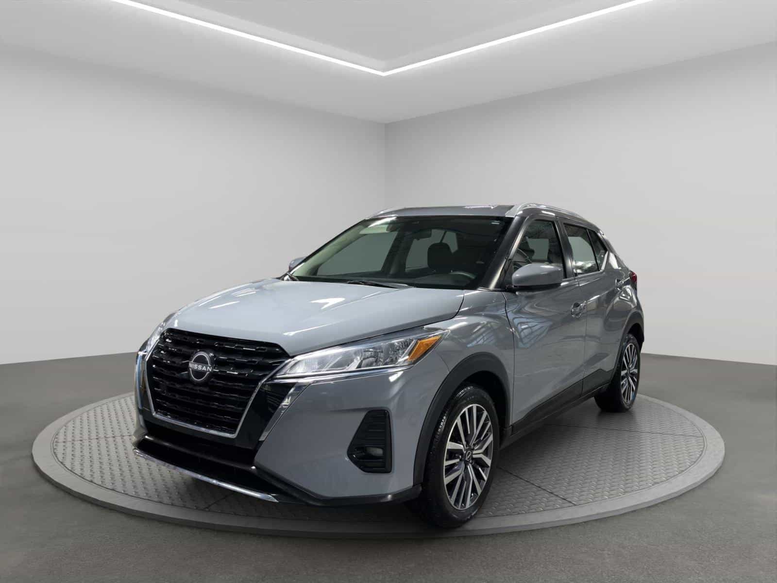 2024 Nissan Kicks SV - Image 1