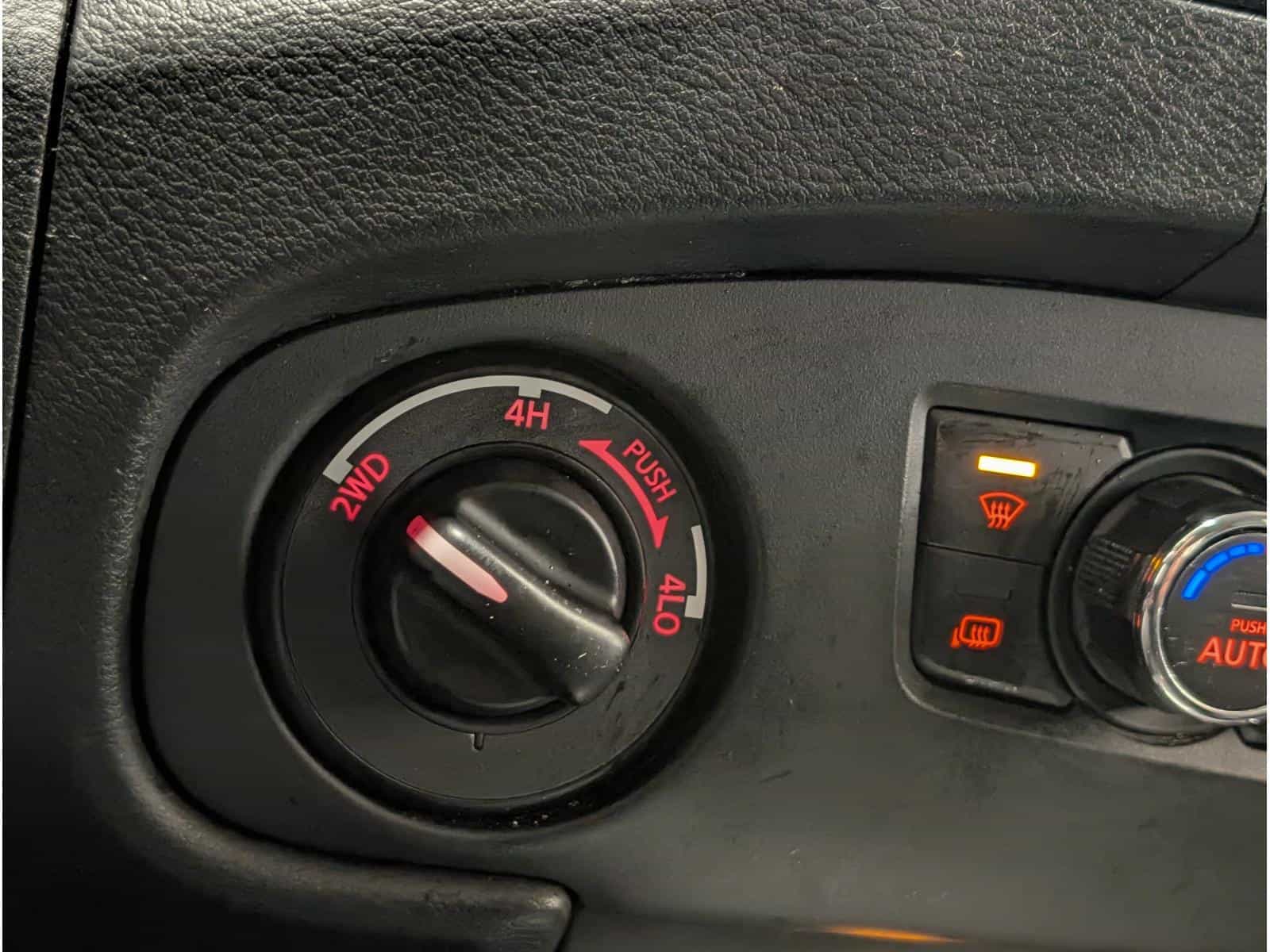 2022 Nissan Frontier SV - Image 14