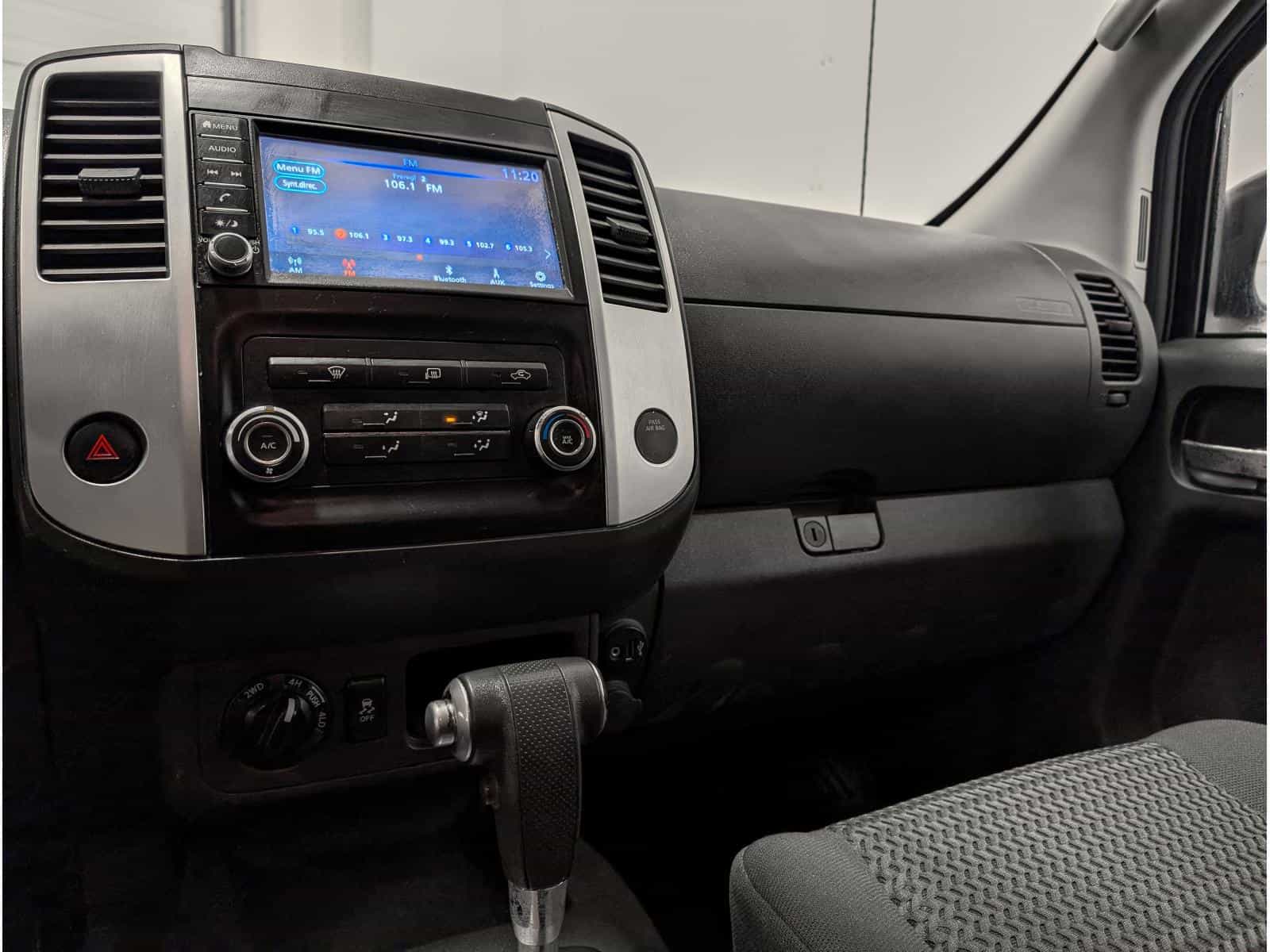 2019 Nissan Frontier SV - Image 9