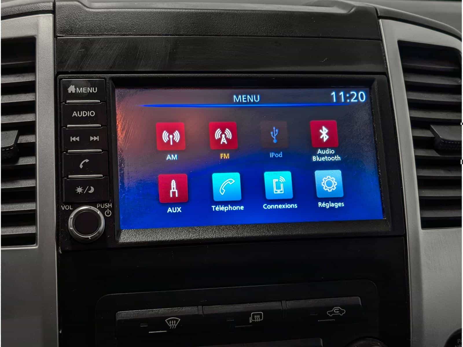 2019 Nissan Frontier SV - Image 10