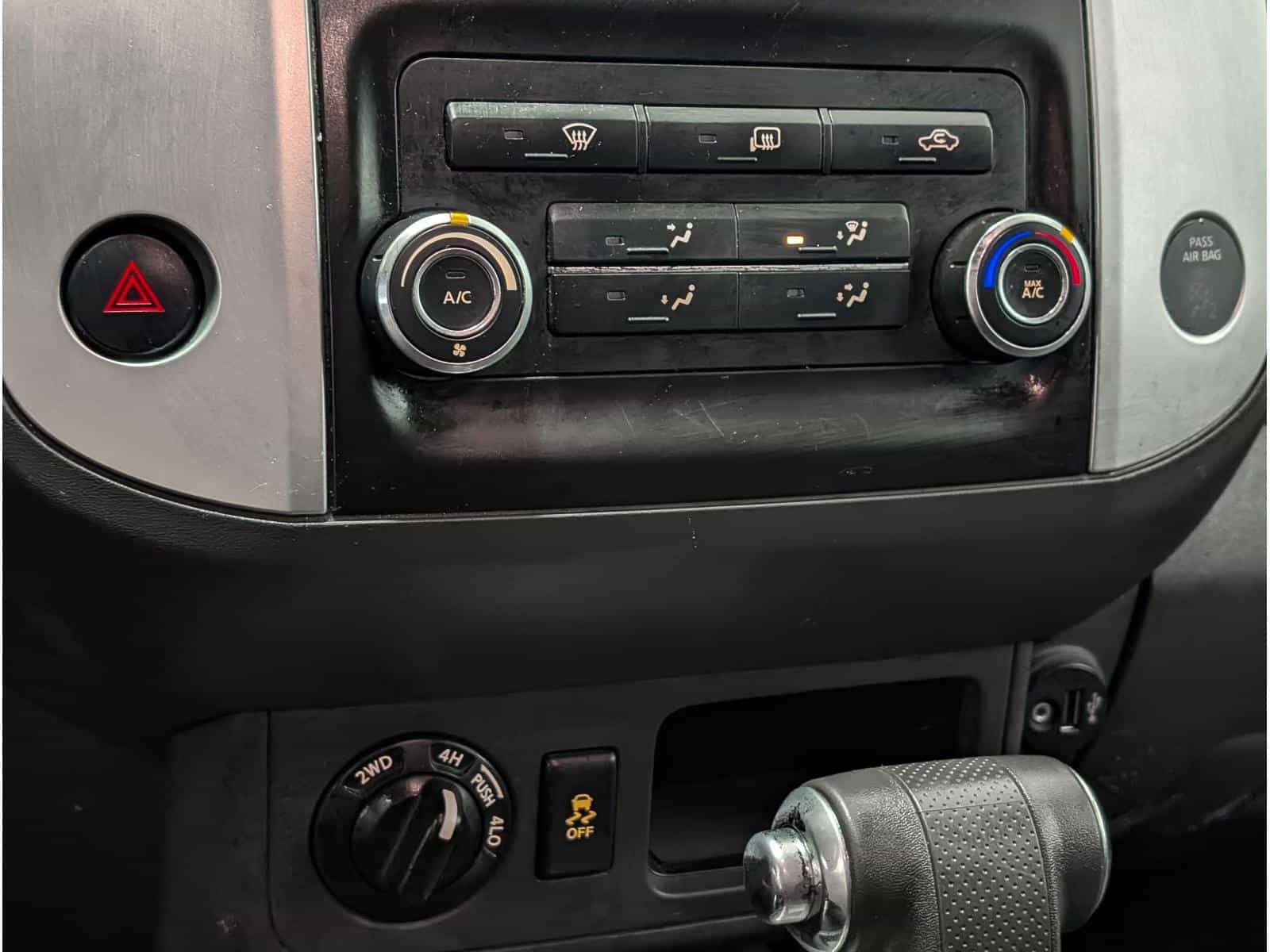 2019 Nissan Frontier SV - Image 12