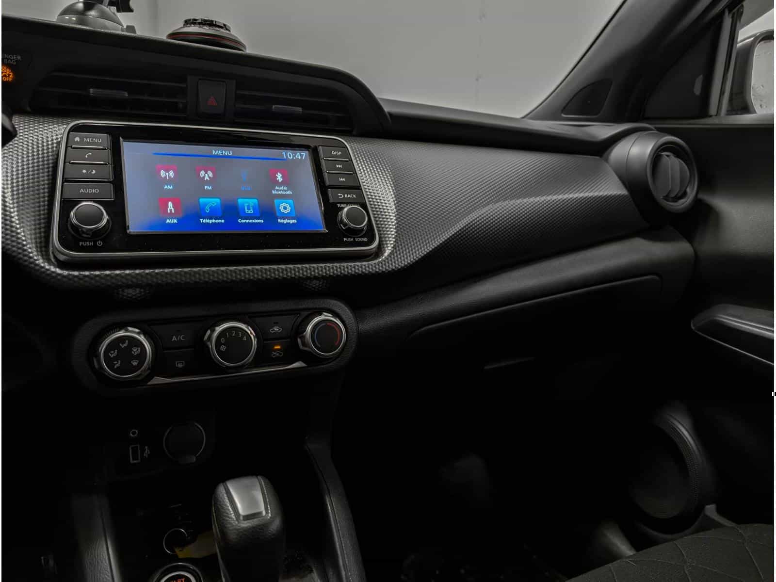 2020 Nissan Kicks S - Image 9