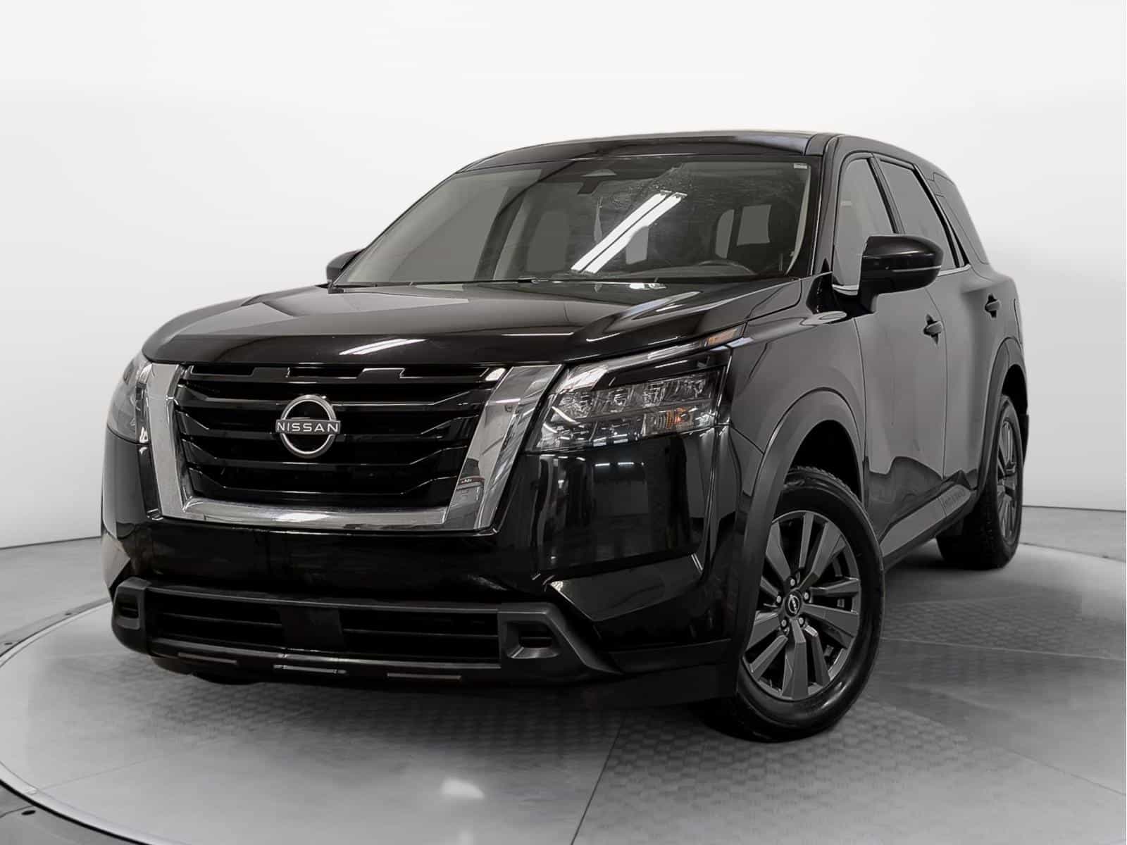 2023 Nissan Pathfinder S - Image 1