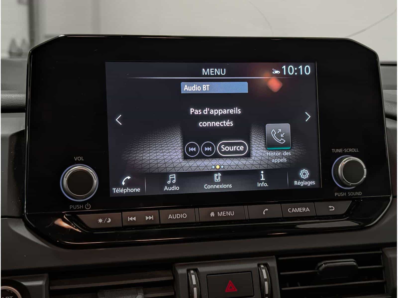 Image 10 Nissan Pathfinder S 2023