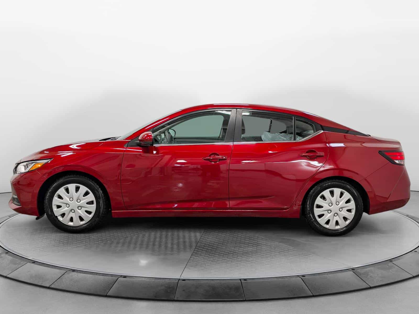 2023 Nissan Sentra SV - Image 3