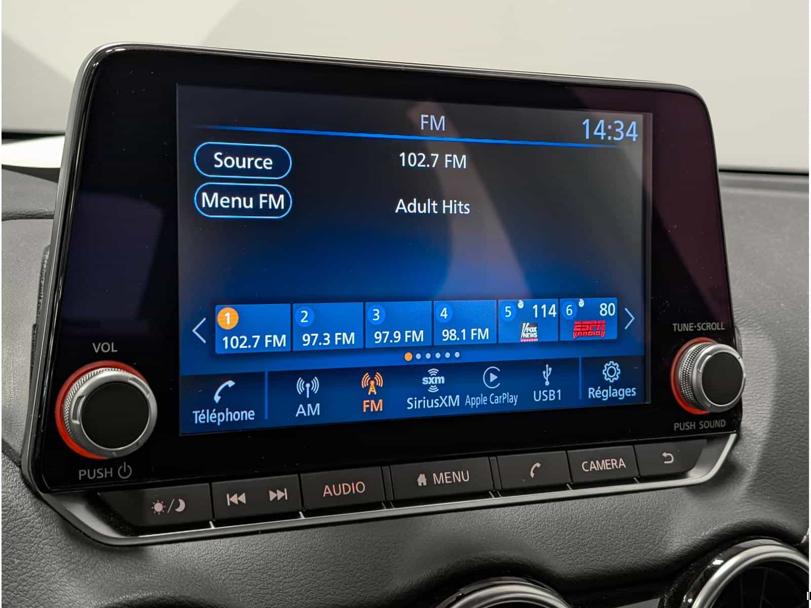 2023 Nissan Sentra SV - Image 9