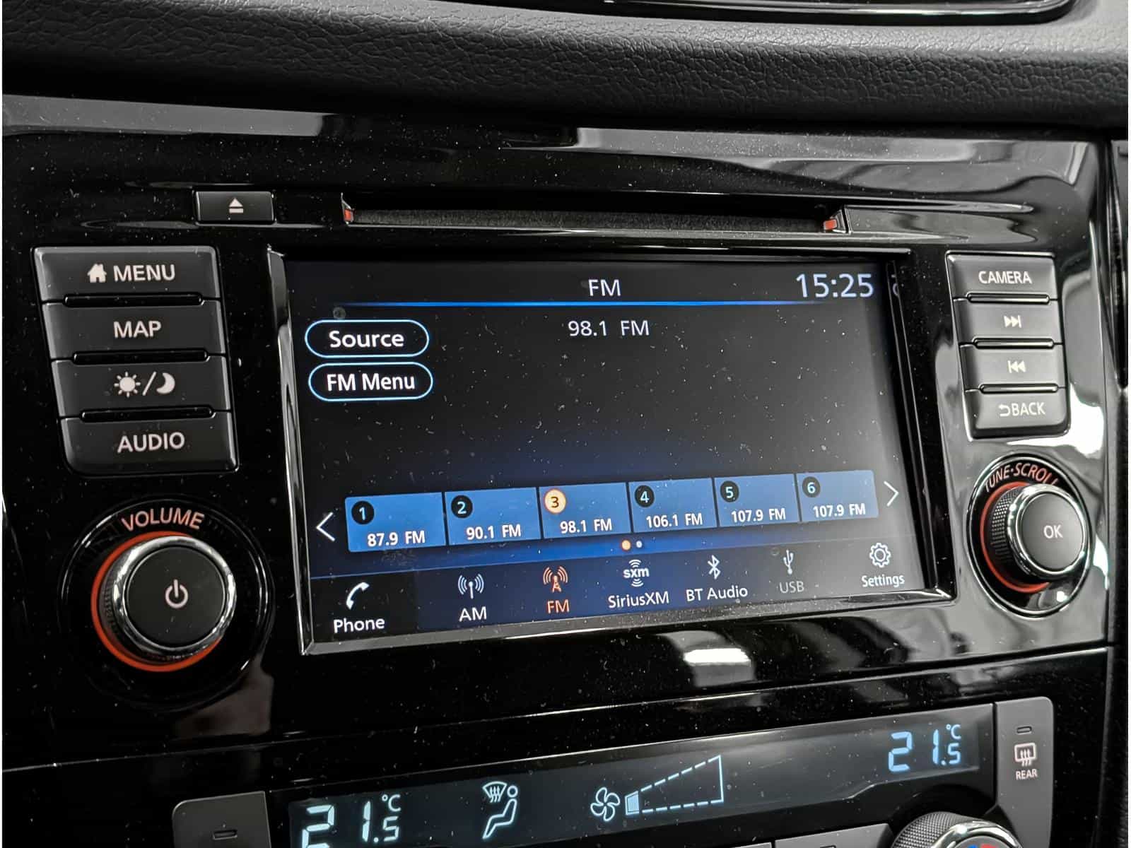 2023 Nissan Qashqai SL - Image 12