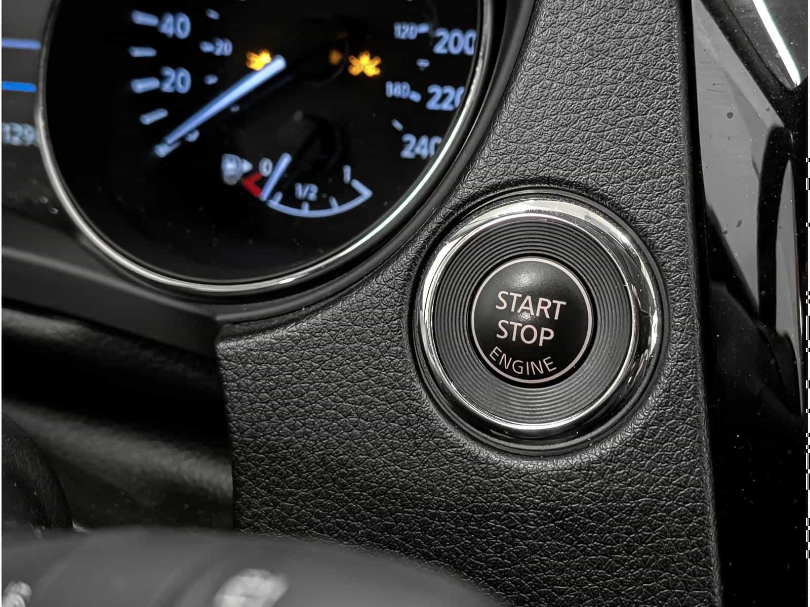 2023 Nissan Qashqai SL - Image 16