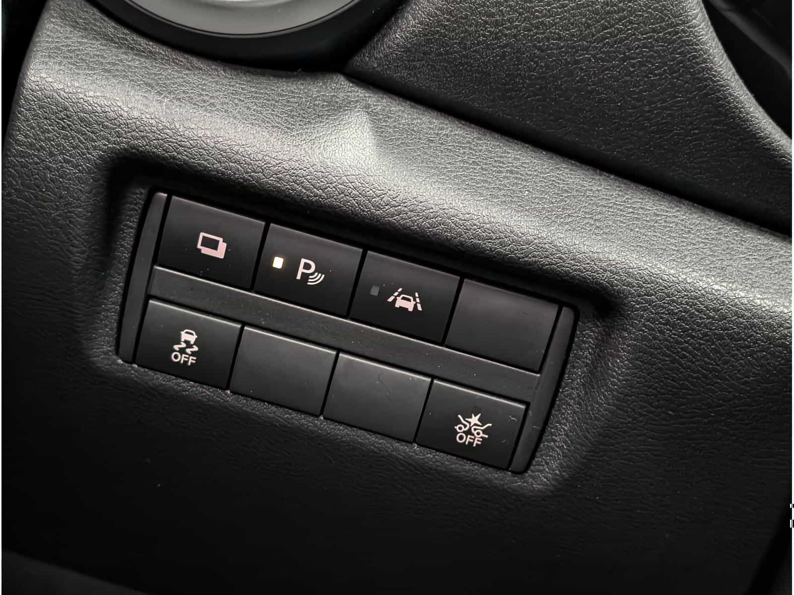 2021 Nissan Versa S - Image 15