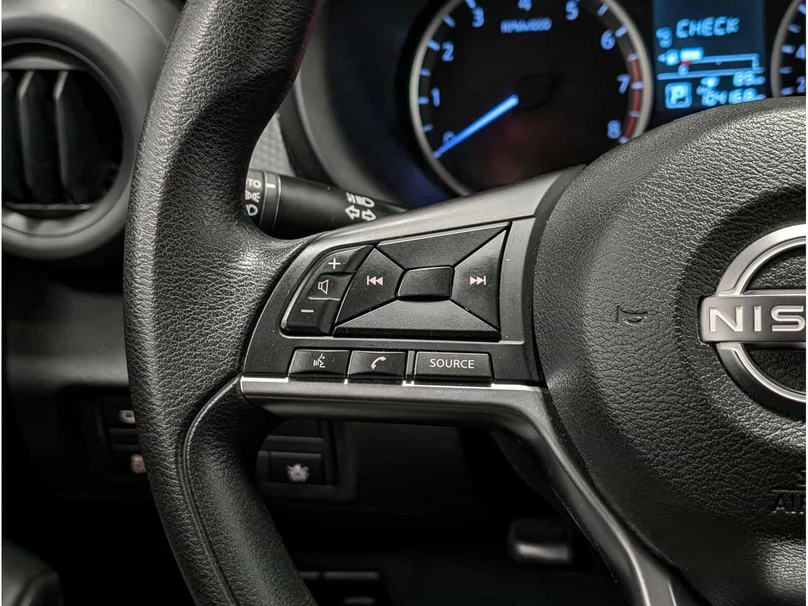 2022 Nissan Kicks S - Image 12