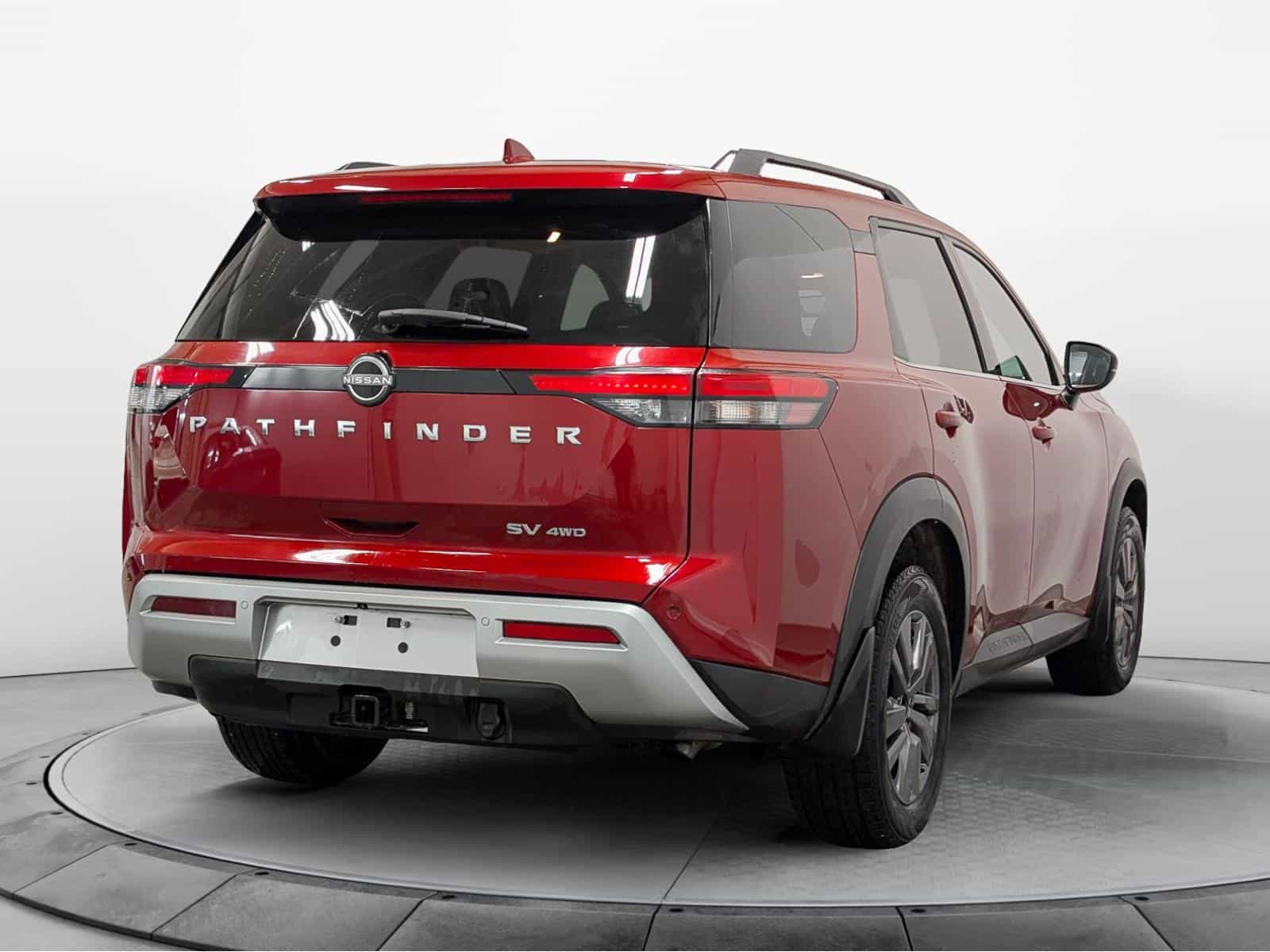 2022 Nissan Pathfinder SV - Image 4