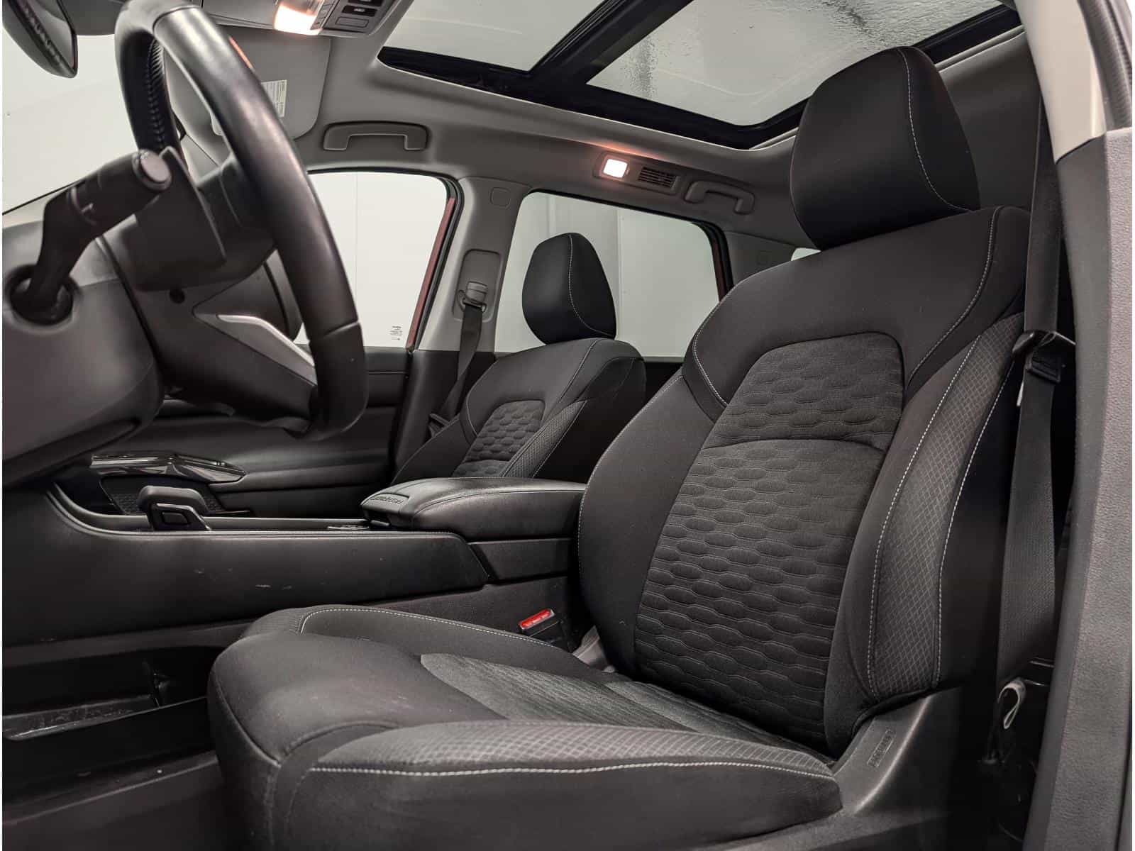 2022 Nissan Pathfinder SV - Image 7