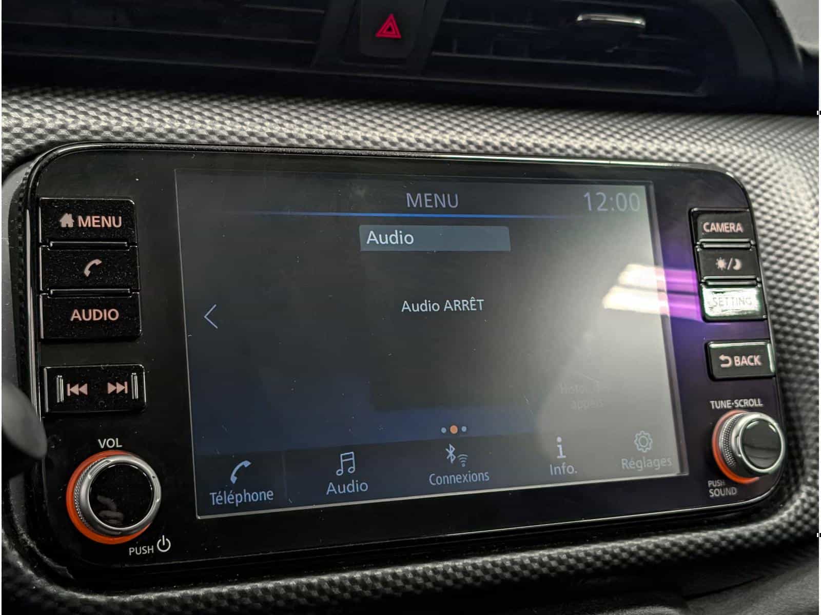 2022 Nissan Kicks SV - Image 9