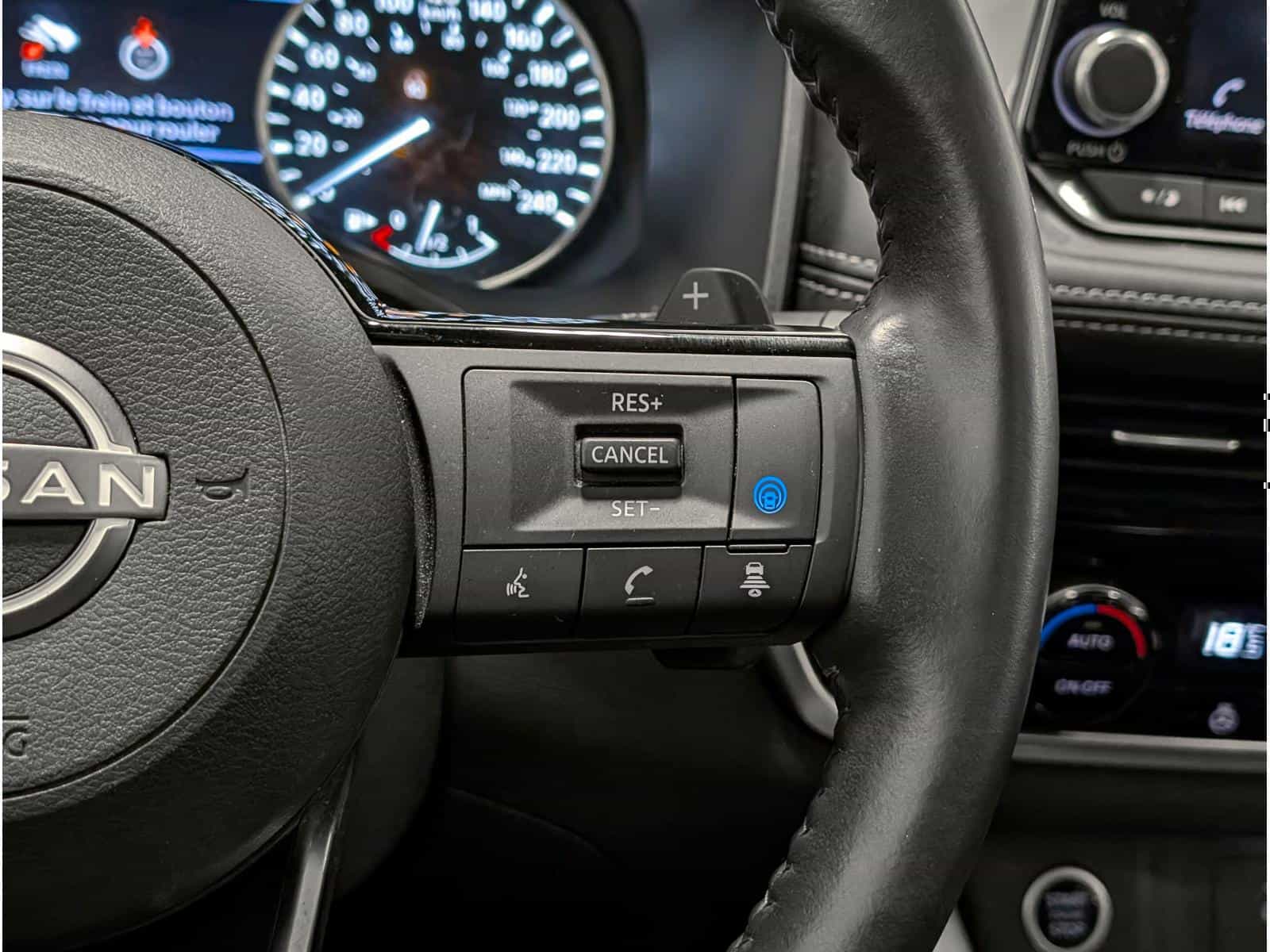 Image 15 Nissan Rogue SV 2022