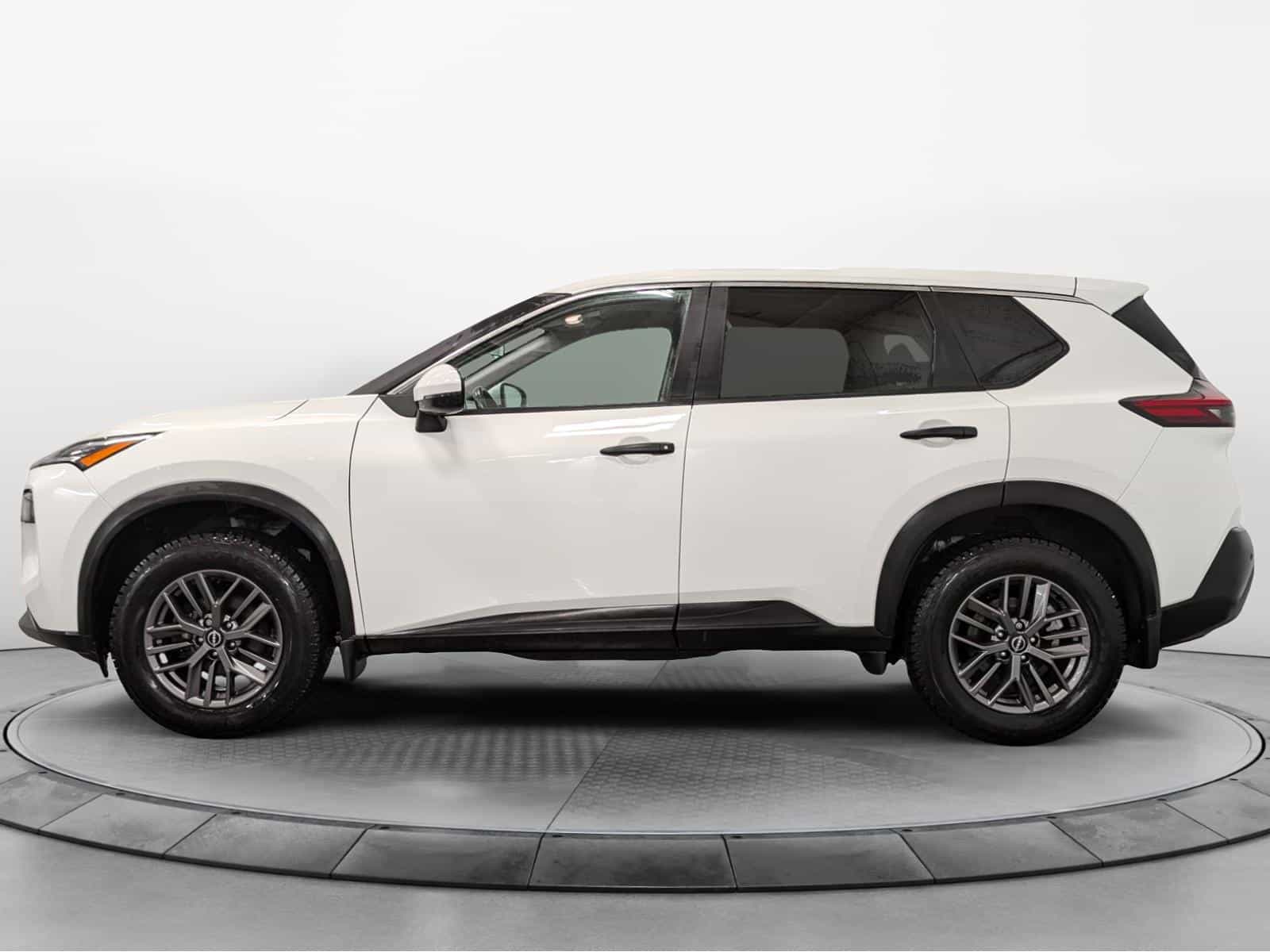 Image 5 Nissan Rogue S 2023