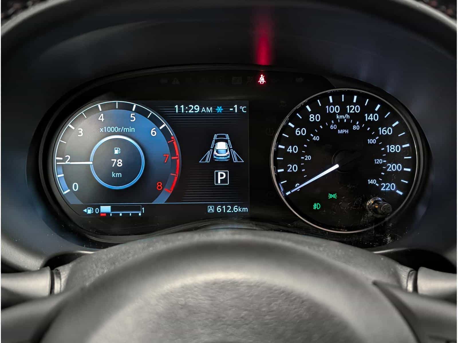 2021 Nissan Kicks SR - Image 16