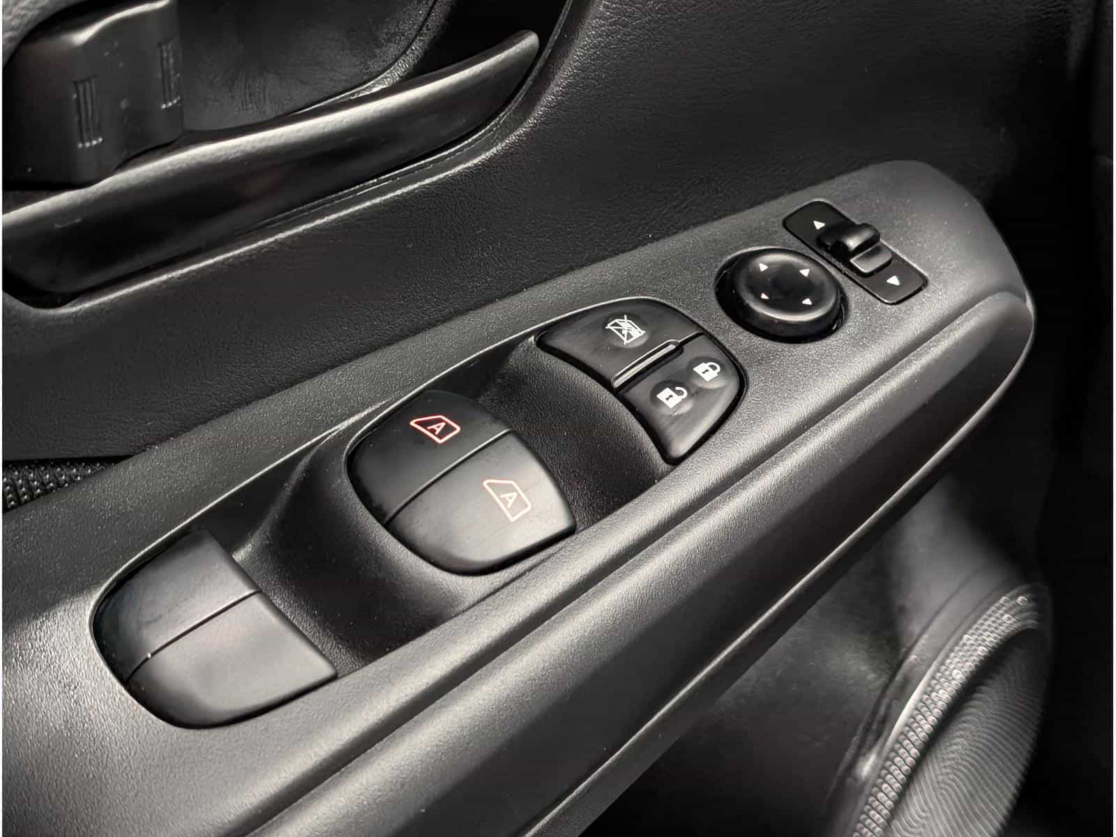 Image 16 Nissan Kicks S 2021