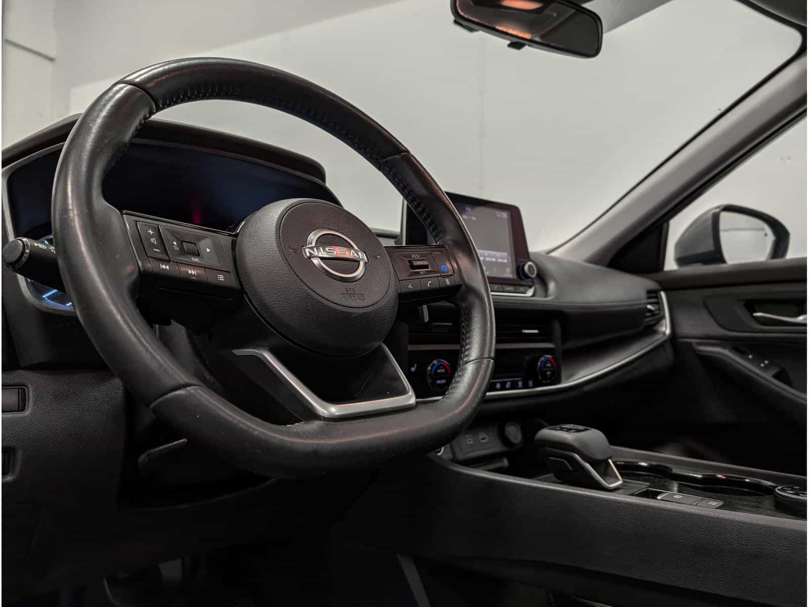 Image 6 Nissan Rogue SV 2023