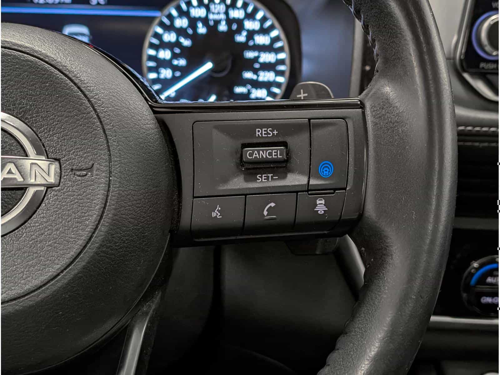 Image 12 Nissan Rogue SV 2023