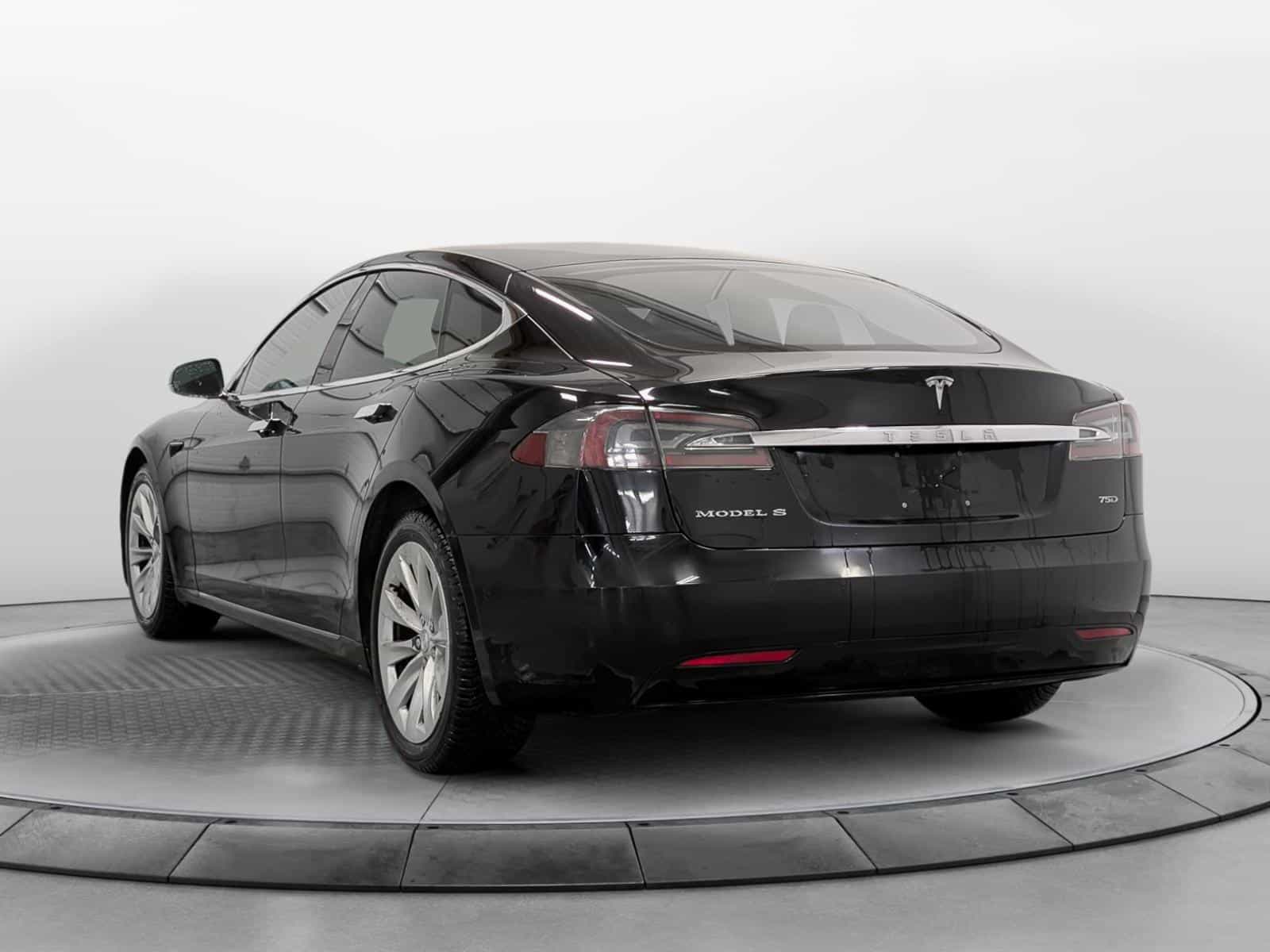 Image 3 Tesla Model S Base 2017
