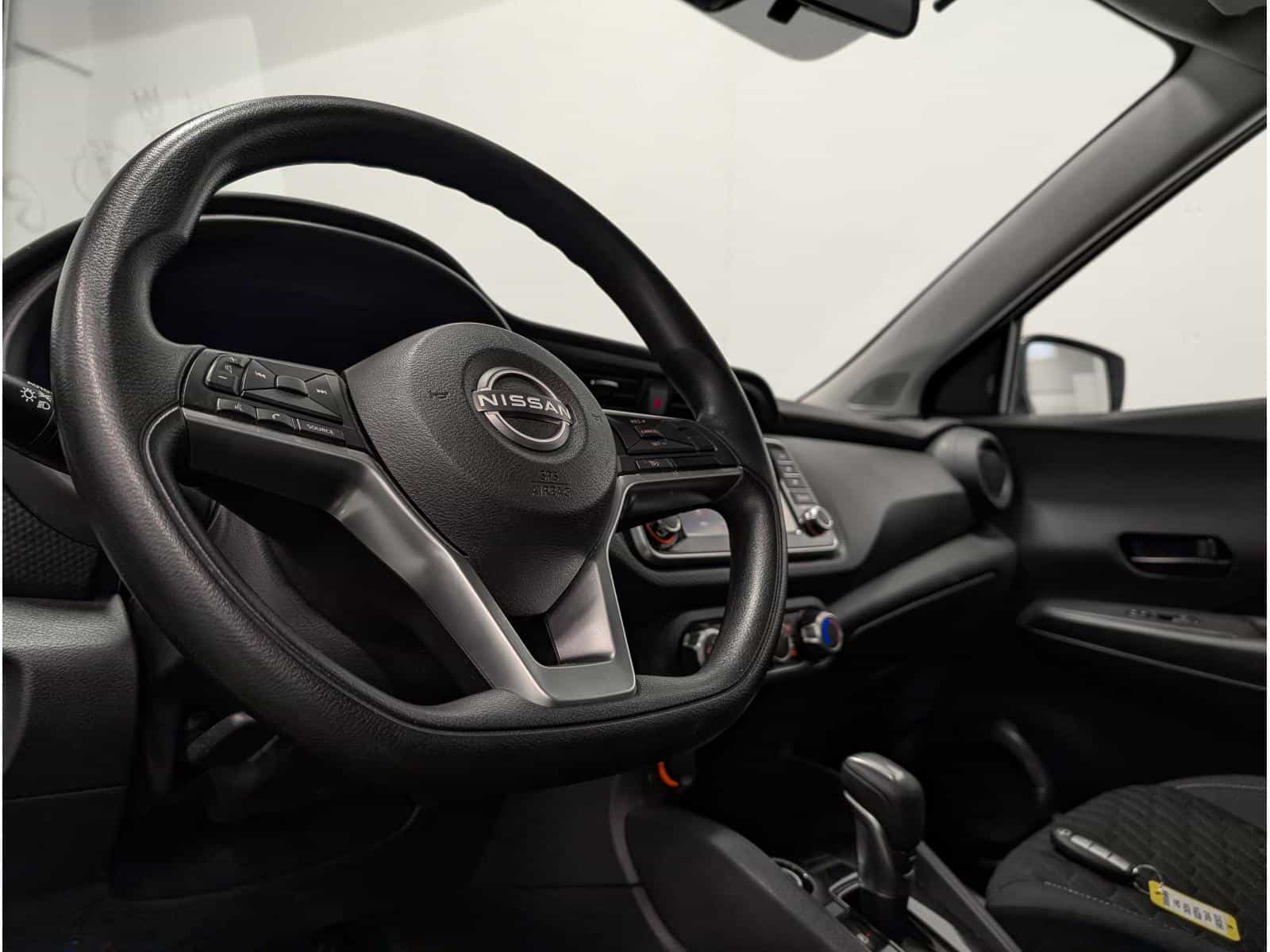 Image 6 Nissan Kicks S 2022