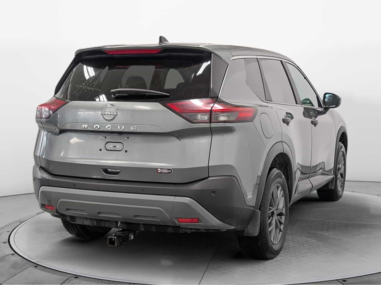 Image 4 Nissan Rogue S 2023