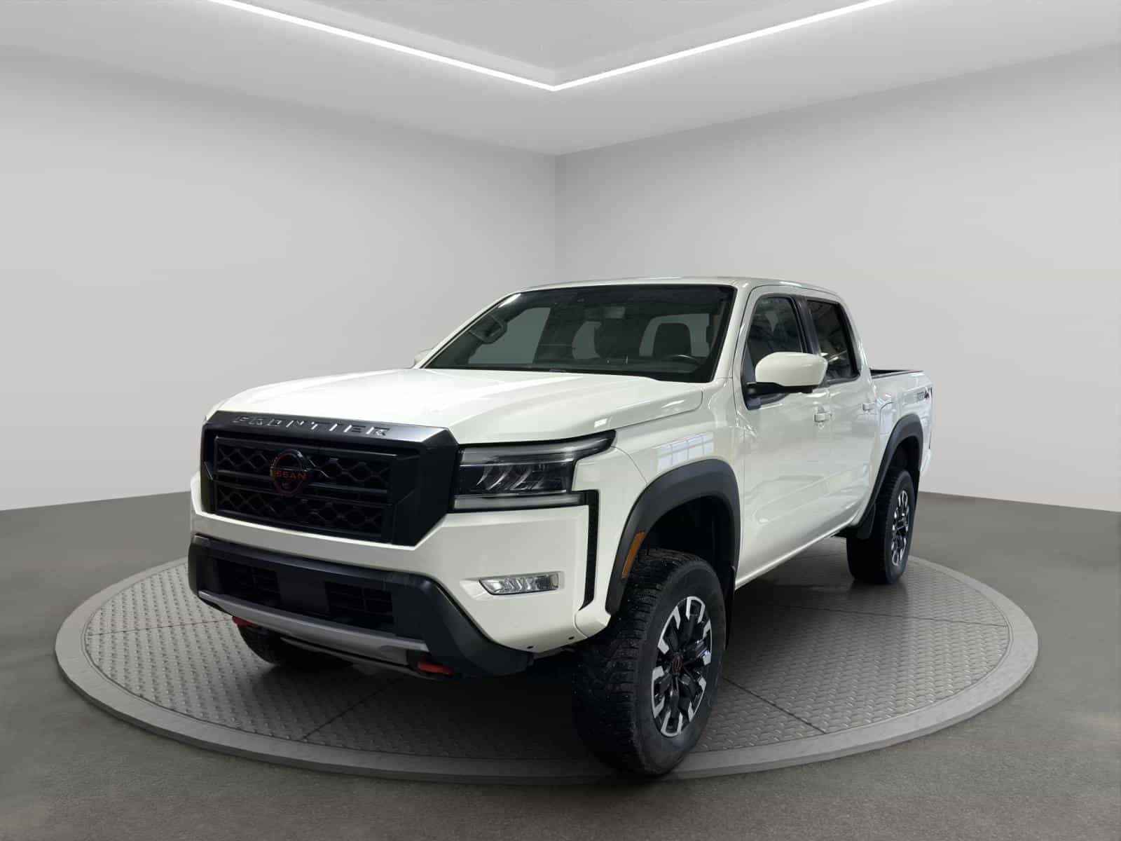 Image 1 Nissan Frontier PRO-4X 2023