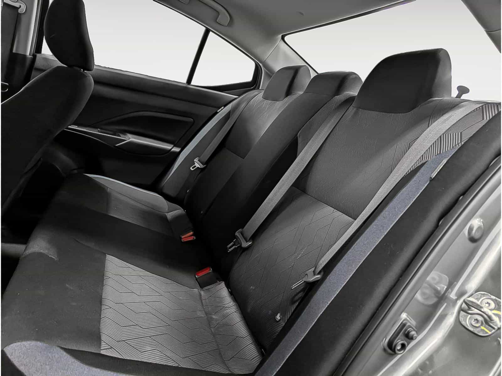 Image 8 Nissan Versa SV 2025