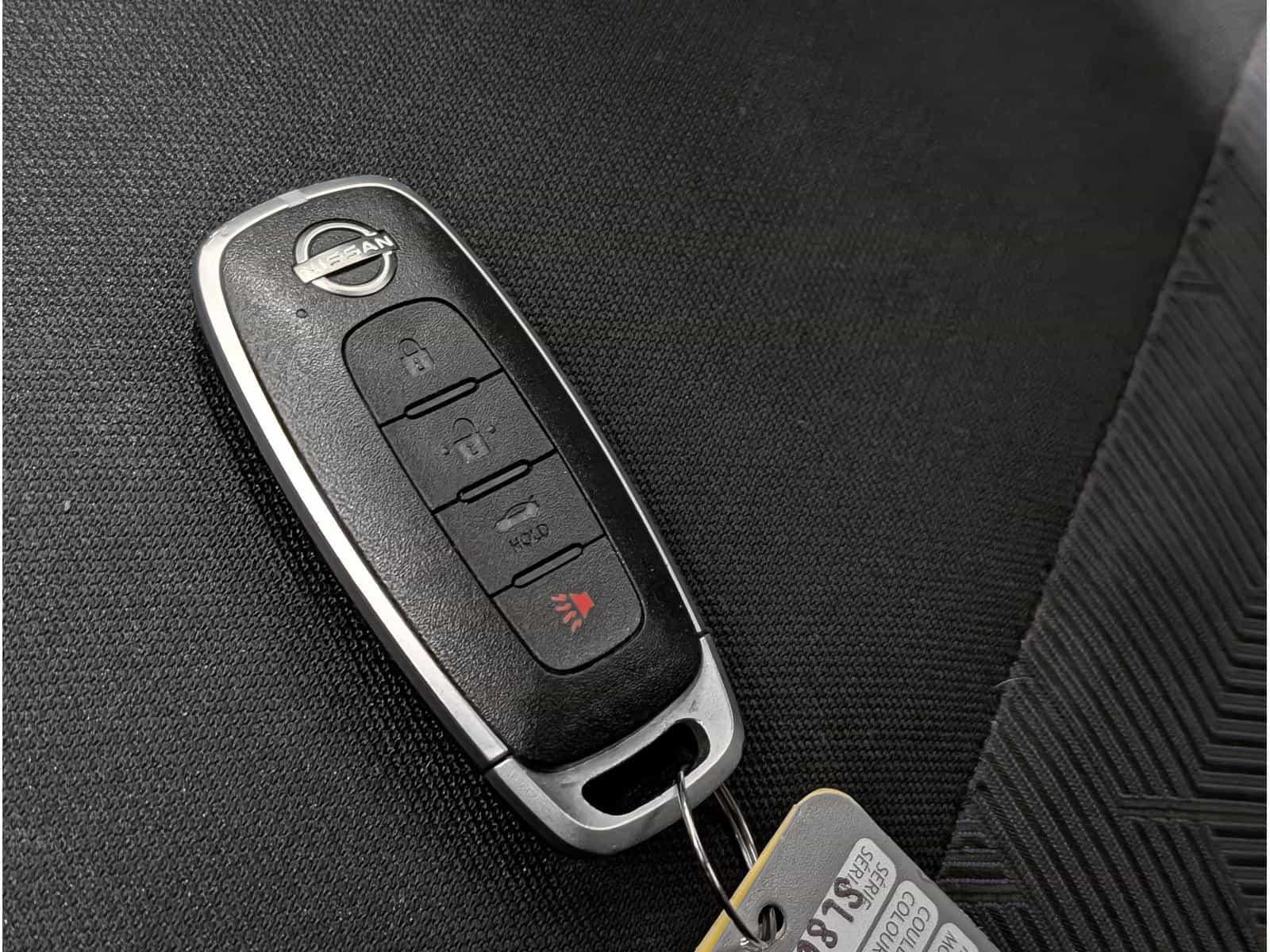 Image 17 Nissan Versa SV 2025