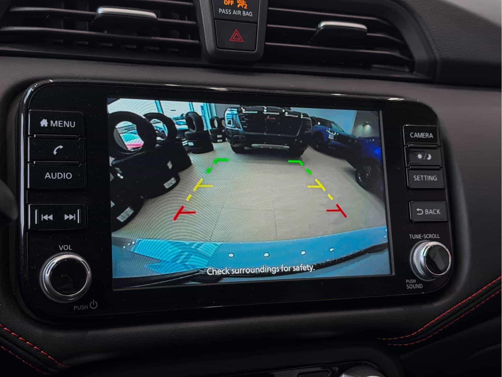 Image 13 Nissan Versa SR 2025