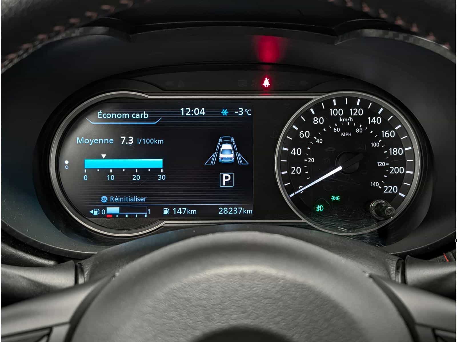 2023 Nissan Versa SR - Image 15