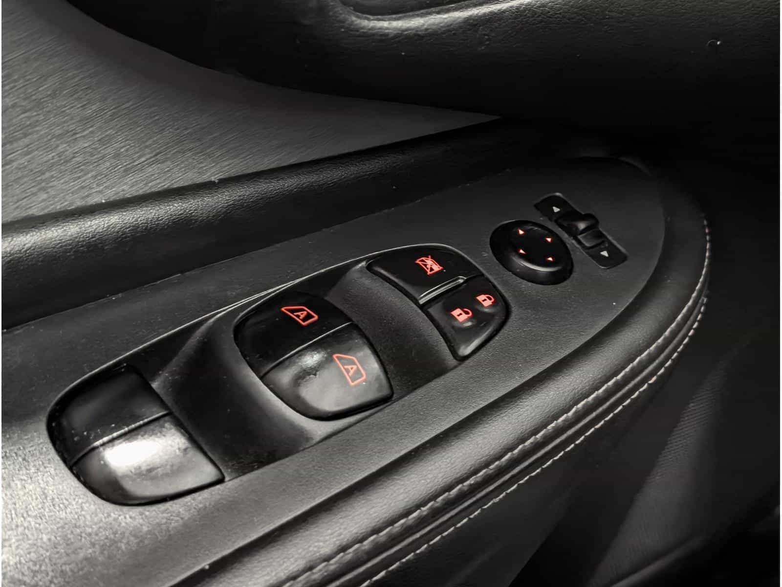 2020 Nissan Murano SV - Image 15