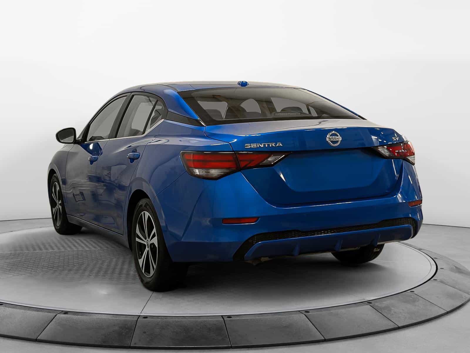 2020 Nissan Sentra SV - Image 3